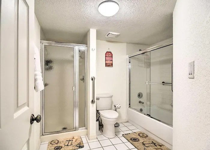 Pool Access & Views: Indian Shores