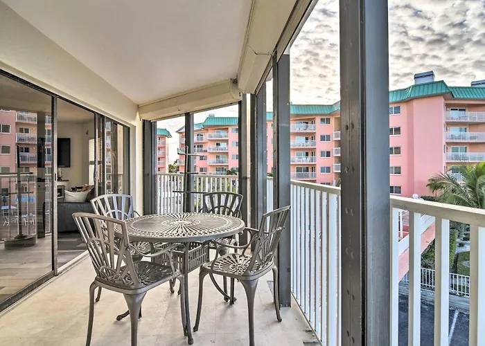 Pool Access & Views: Indian Shores Clearwater Beach