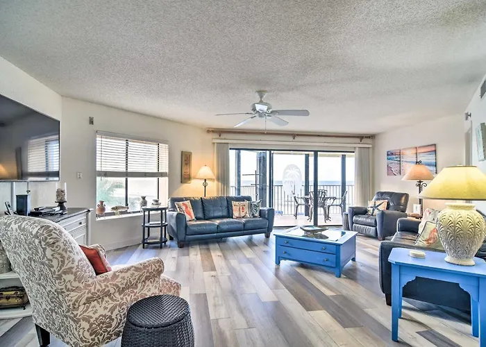 Pool Access & Views: Indian Shores