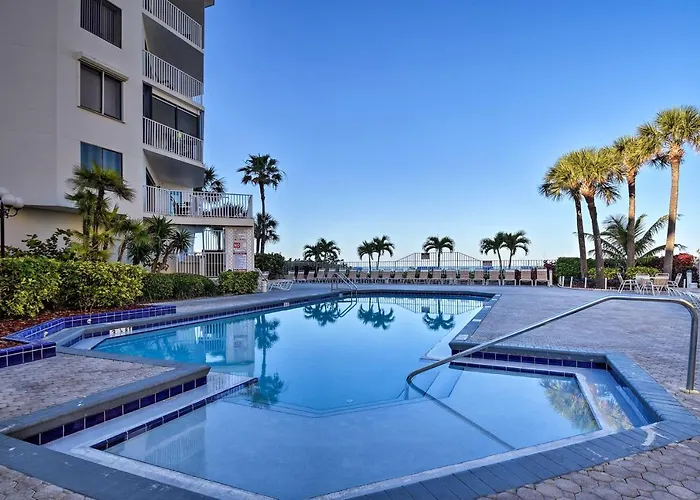 Pool Access & Views: Indian Shores Ferienhaus Clearwater Beach