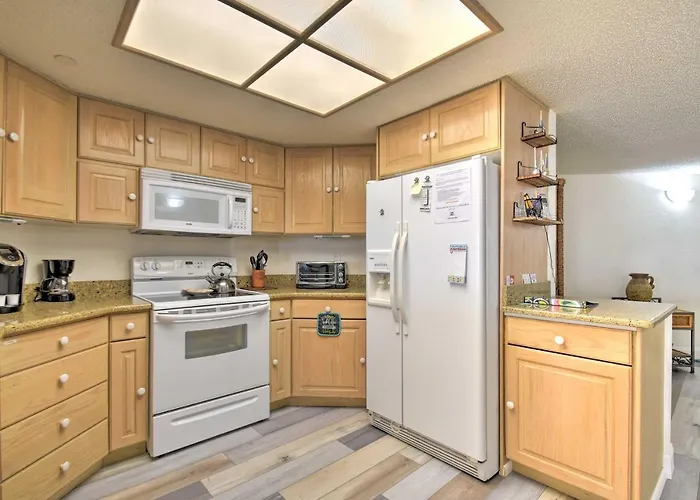 Pool Access & Views: Indian Shores Clearwater Beach